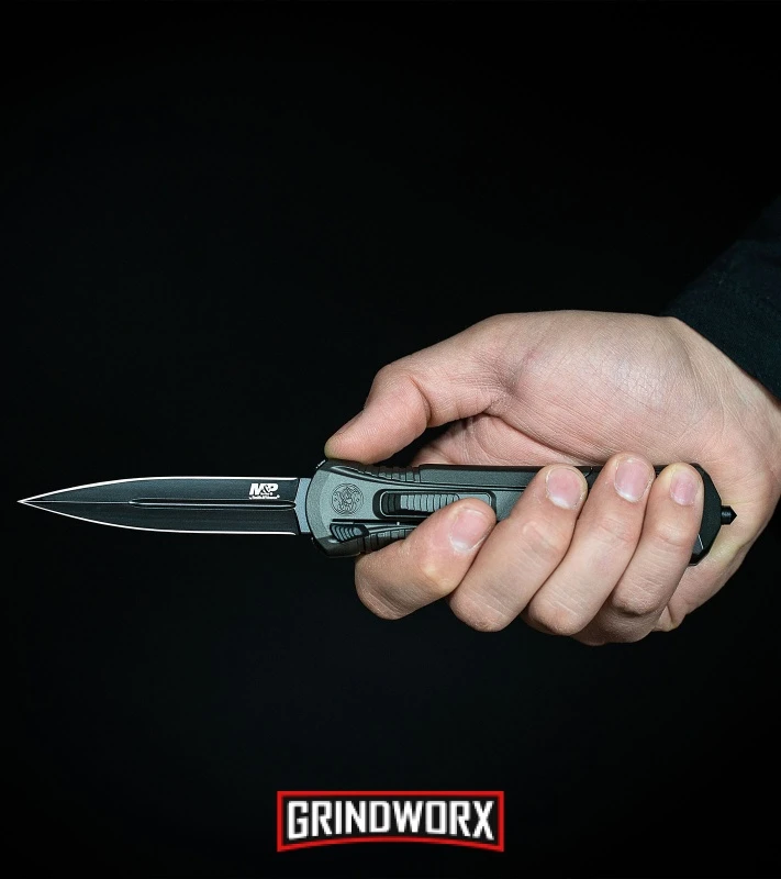 Smith & Wesson Spring Assisted Finger Actuator Spear Point OTF - Black Serr - Image 6