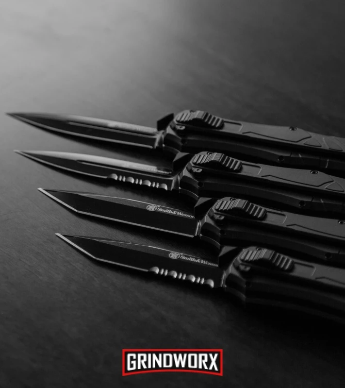 Smith & Wesson Spring Assisted Finger Actuator Spear Point OTF - Black Serr - Image 5